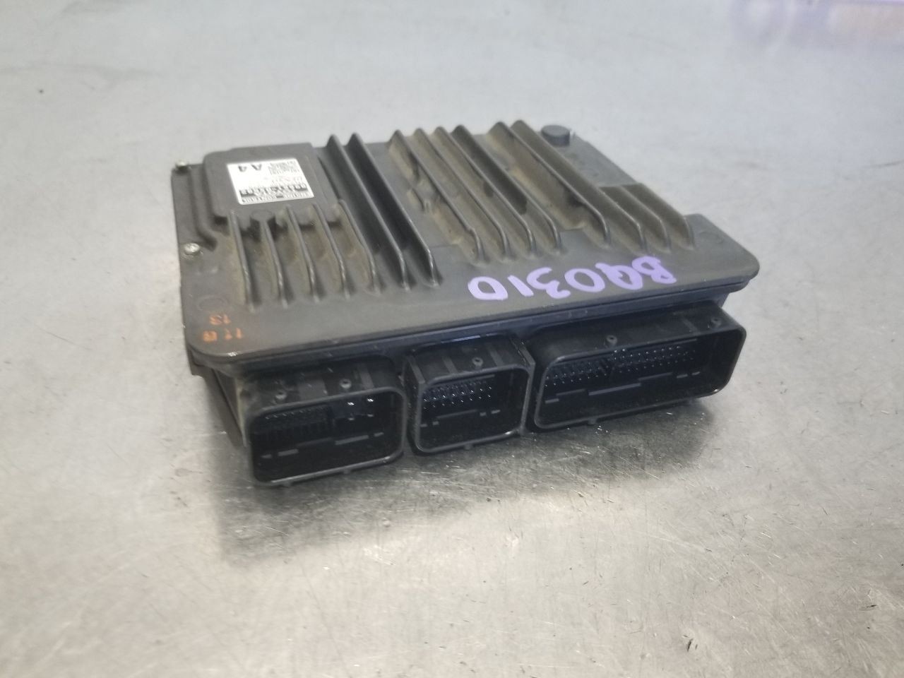 19 TOYOTA CAMRY LE FWD 2.5L ENGINE CONTROL MOD 896610X582 OEM