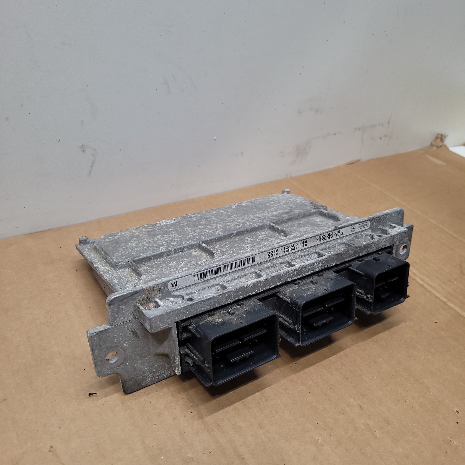 11-12 LINCOLN MKS ECU EEC ENGINE COMPUTER CONTROL MODULE BA5A-12A650-SB OEM
