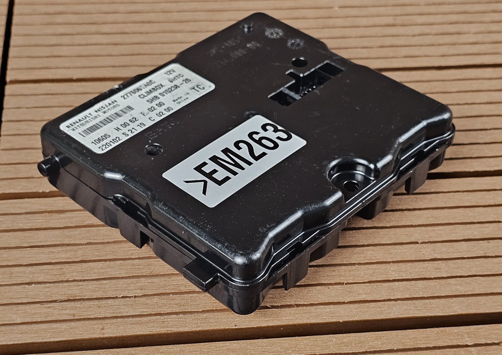 2022-2023 Nissan Pathfinder Infiniti QX60 A/C Temperature Control module AMP OEM