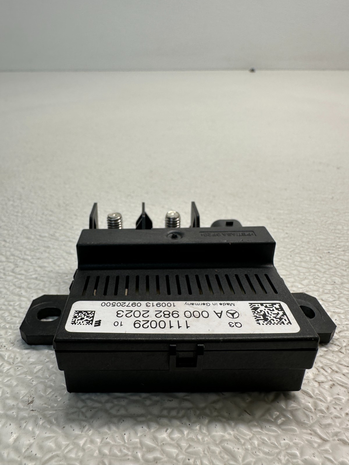2014 2016 MERCEDES E350 METRIS W447 BATTERY RELAY MONITORING CONTROL MODULE OEM