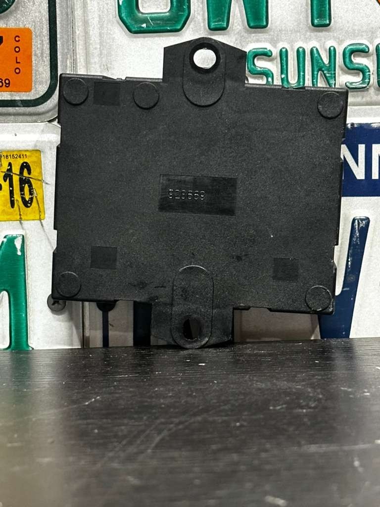 Jaguar Land Rover Door Control Module OEM AW93-14B673-AH Brose