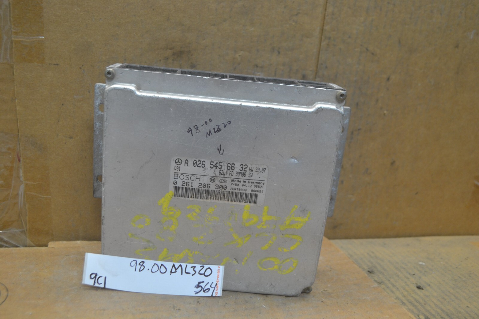 98-00 Mercedes ML320 Engine Control Unit ECU A0265456632 Module 564-9C1