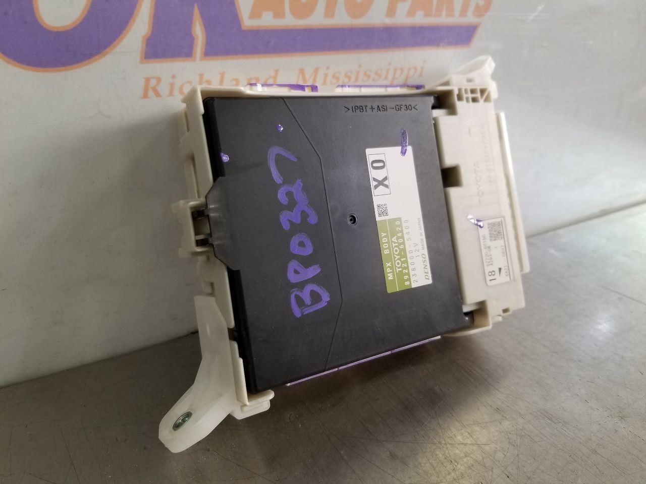 16 2016 LEXUS GX460 MULTIPLEX NETWORK CONTROL MODULE 8922160420