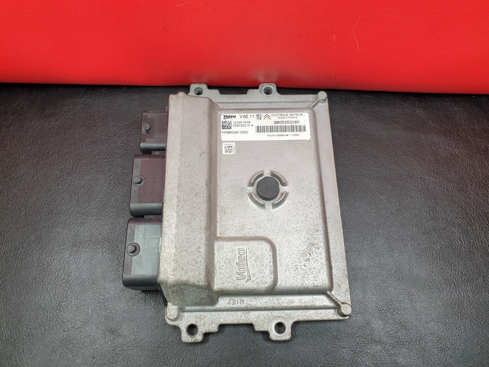 9805353080 Peugeot 208 MK1 1.2 Petrol Engine Control ECU V29032215A HW9800913080