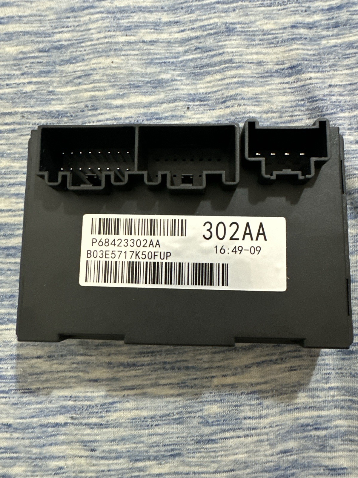 Transfer Case Control Module 68423302AA For 2019-20 Jeep Grand Cherokee Durango