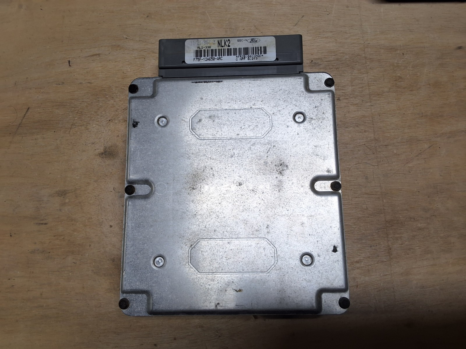 1997 Ford F-150 4.6 M/T ECU engine computer part # F75F-12A650-ARC */* #3