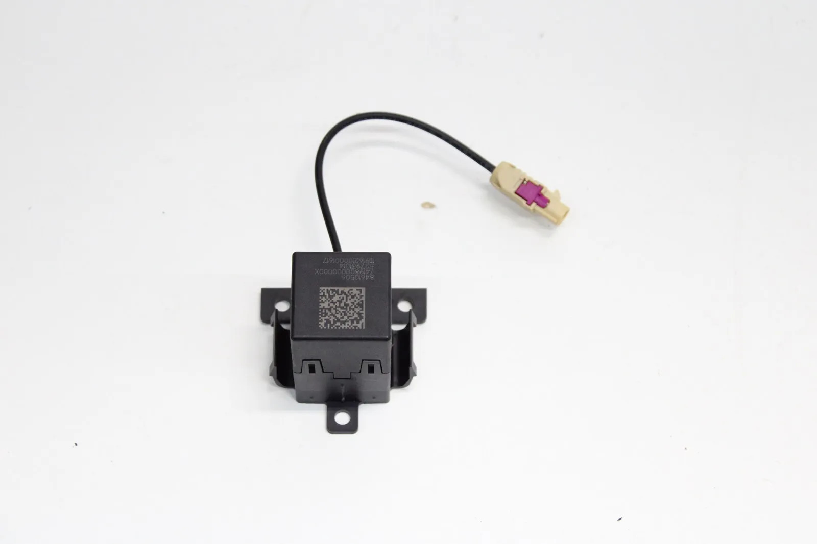 2020-2024 CHEVY SILVERADO 1500 MOBILE PHONE ANTENNA CONTROL MODULE & CABLE OEM