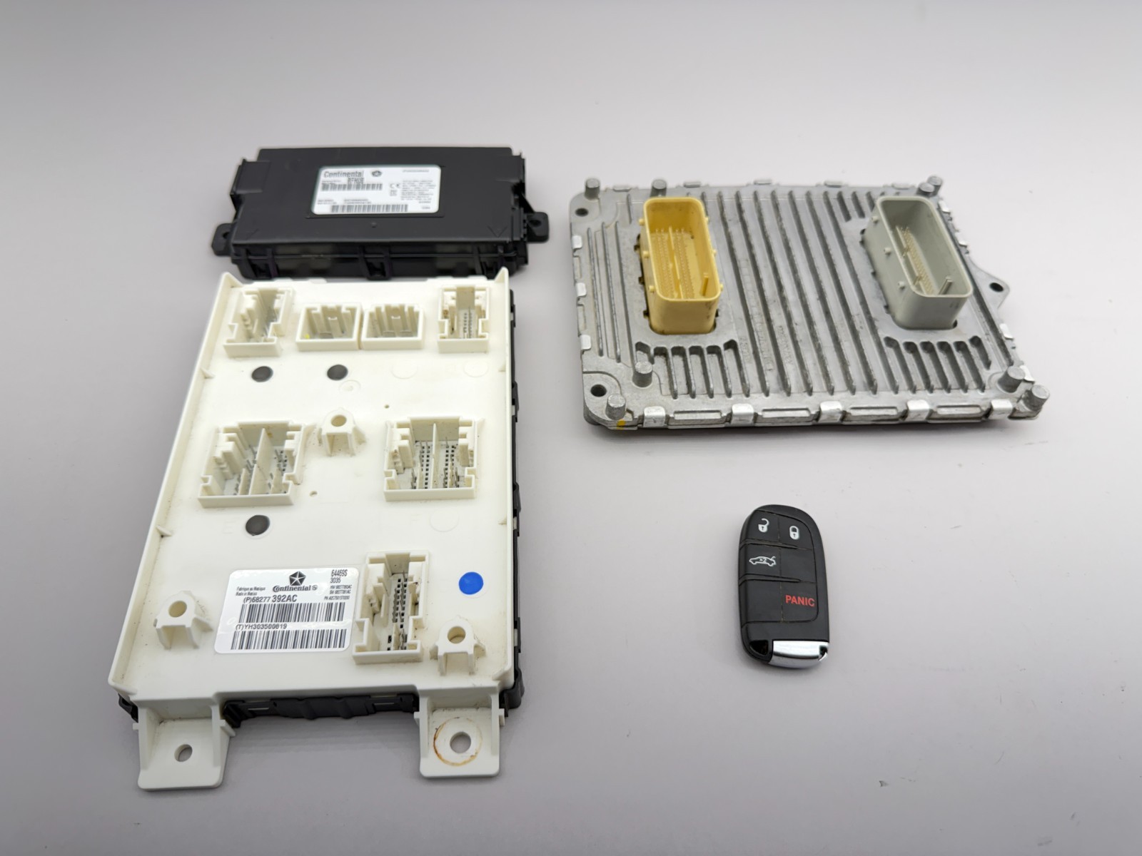 2018 DODGE CHALLENGER SCAT PACK 6.4L ENGINE COMPUTER KEY ECU PCM SET