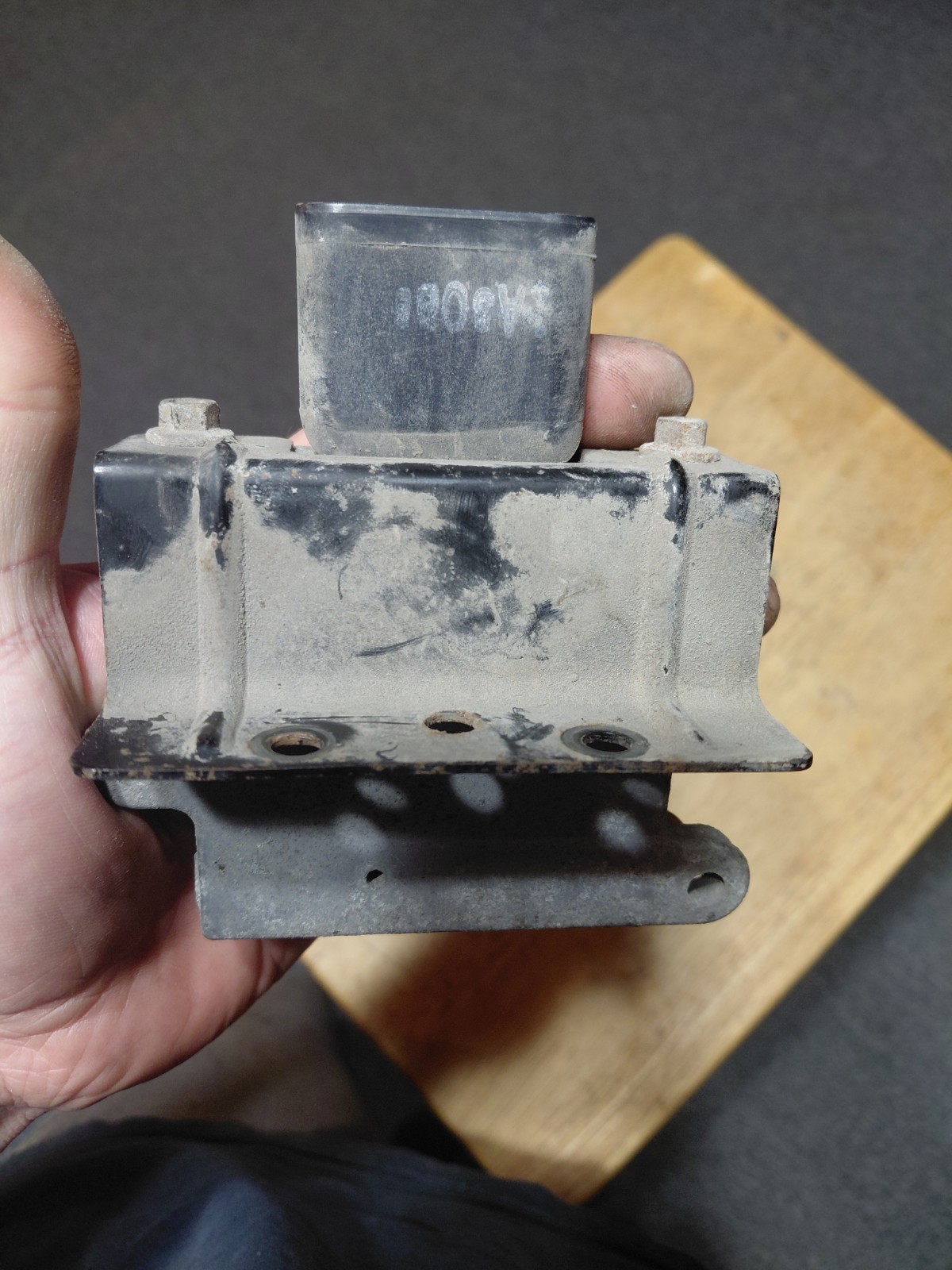 1991 FORD RANGER Engine ECM Ignition Control 3.0L F1SF-12A297-C1A 1B19A PICTURED