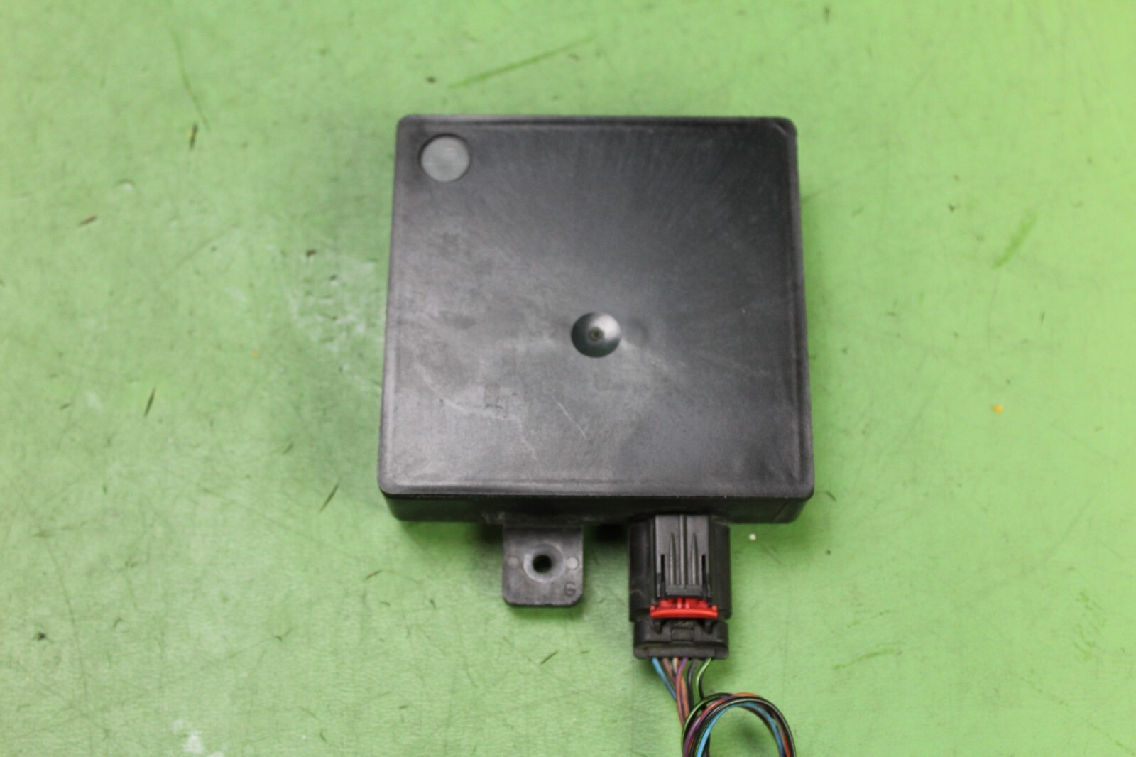 13-19 FORD LINCOLN RIGHT REAR BLIND SPOT SENSOR RADAR MODULE DG1T-14C689-EA OEM