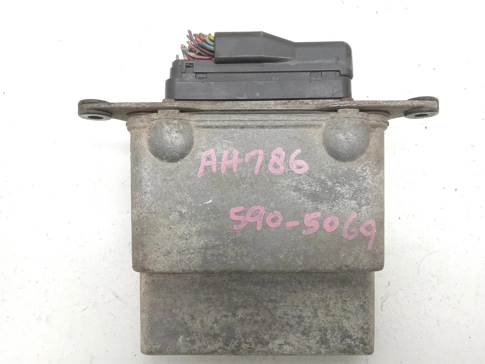 98-99 PONTIAC GRAND AM ENGINE COMPUTER CONTROL MODULE UNIT ECM ECU OEM 590-05069