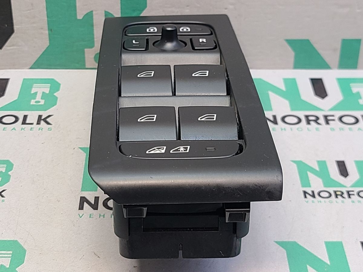 VOLVO XC40 Window Switches Front Right 32319765