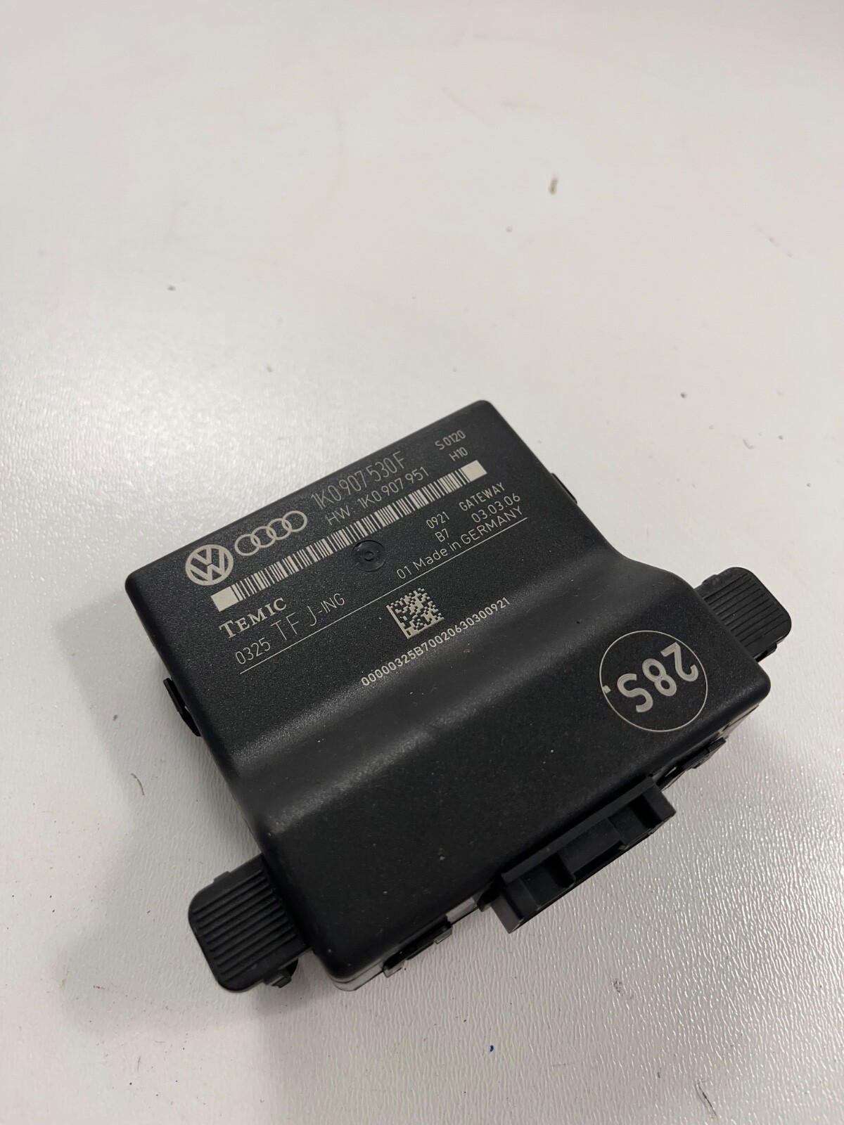 AUDI VW SEAT GATEWAY CONTROL MODULE UNIT 1K0907530F