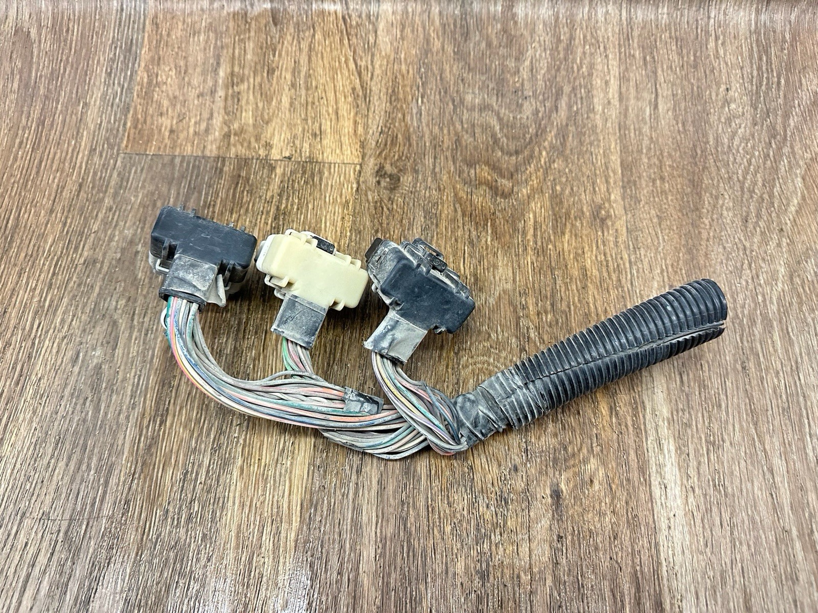 WIRING HARNESS PLUGS CONNECTORS 2001 RAM TRUCK VAN 3.9 ECM ECU PCM 56040264AC