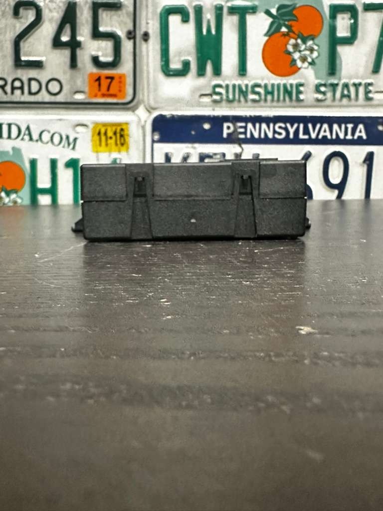 Jaguar Land Rover Door Control Module OEM AW93-14B673-AH Brose