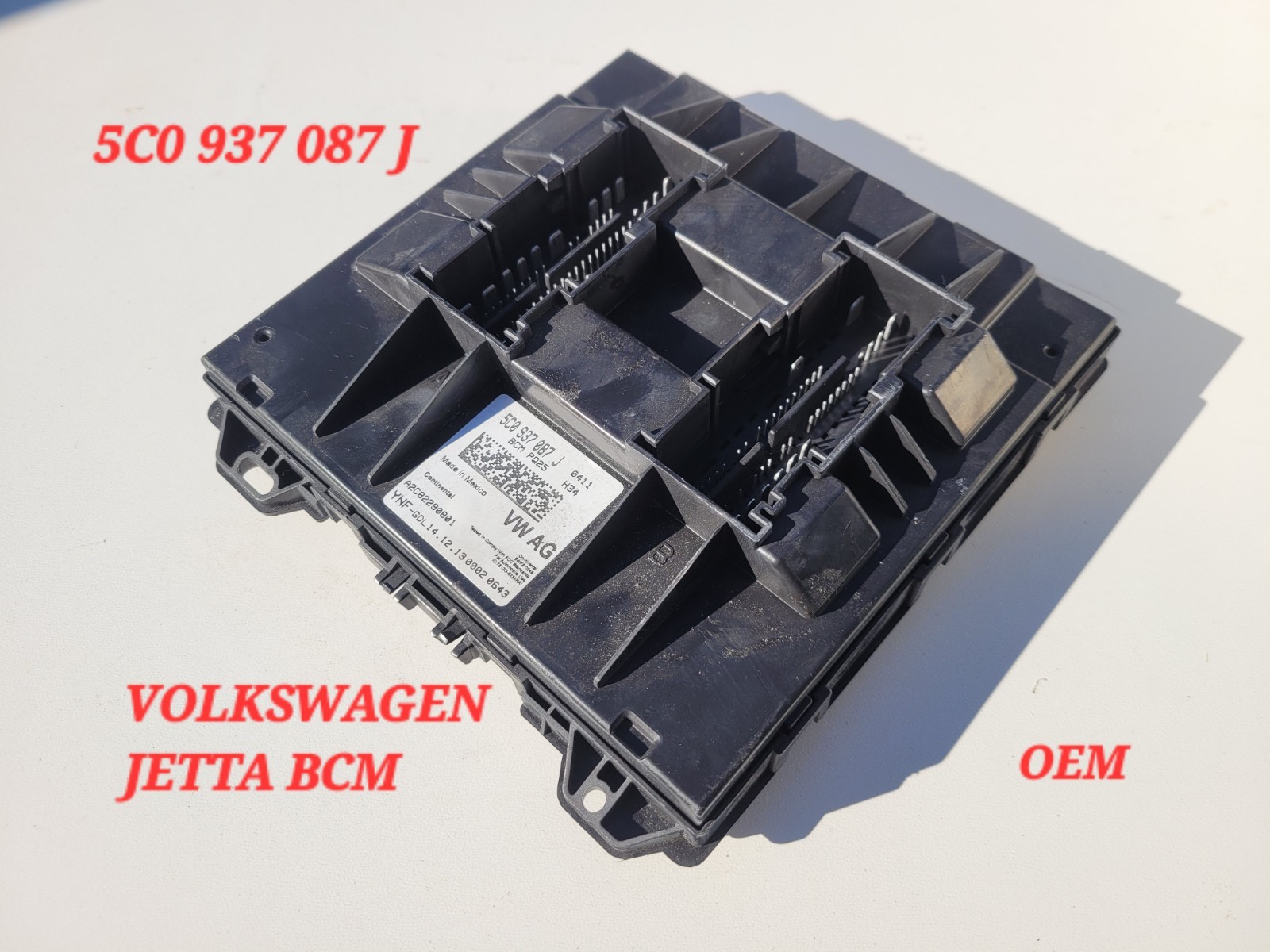 Volkswagen Jetta Body Control Module BCM 5C0937087J OEM VW