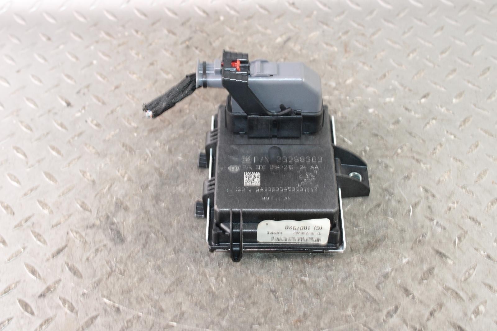 15-19 XTS OE 3.6L Engine Fuel System Pump Control Computer Module Box OE WTY
