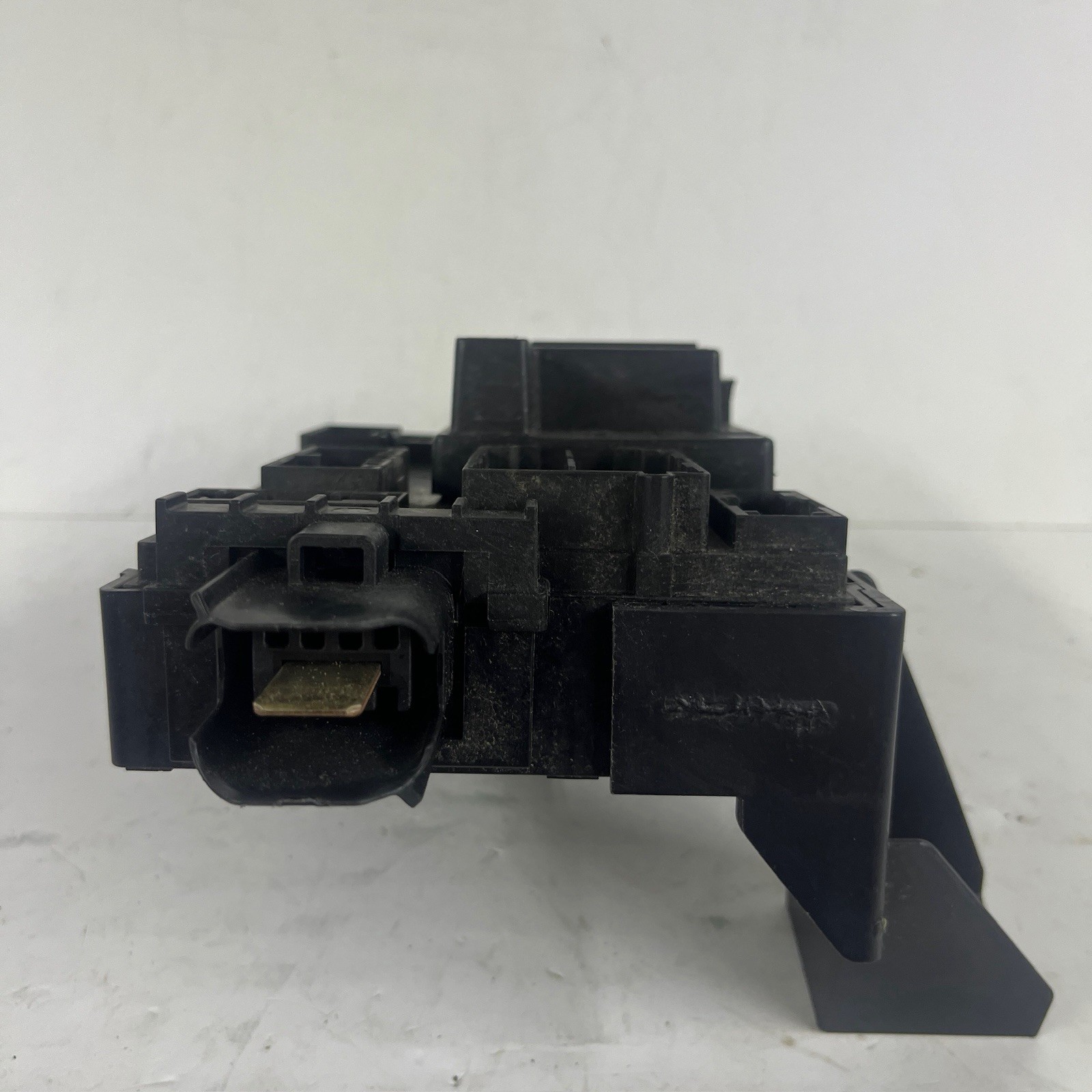 09-14 Ford E150 E250 Body Control Module Fuse Relay Junction Box BC2T-15604-AB