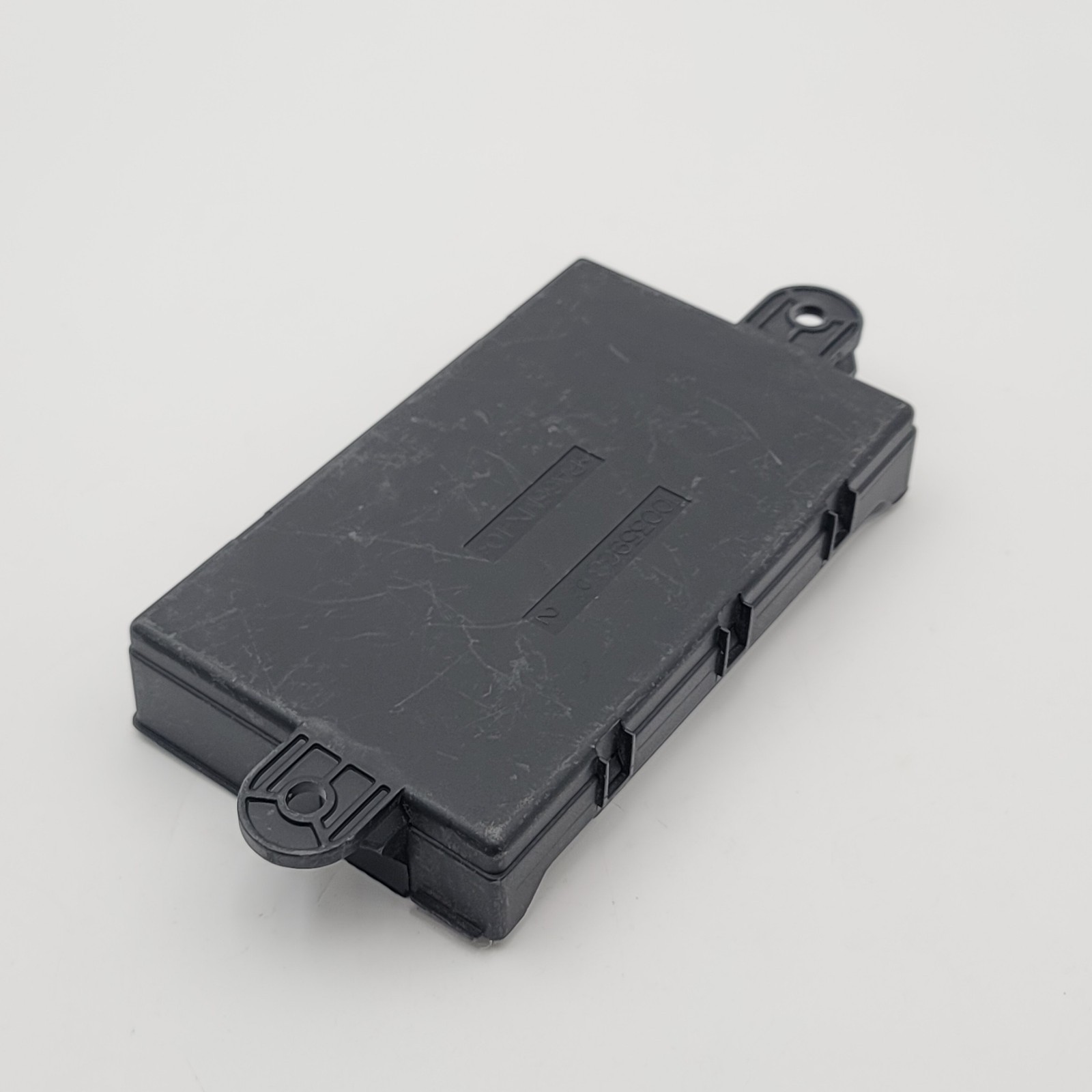 2007 – 2013 Mercedes W221 S400 S550 Rear Side Door Control Unit A2219001101