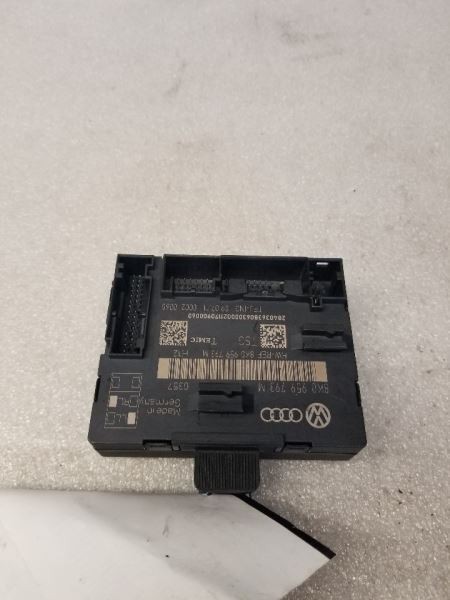 2012 Audi A4 – LH Front Door Module – 8K0959793M – R321277