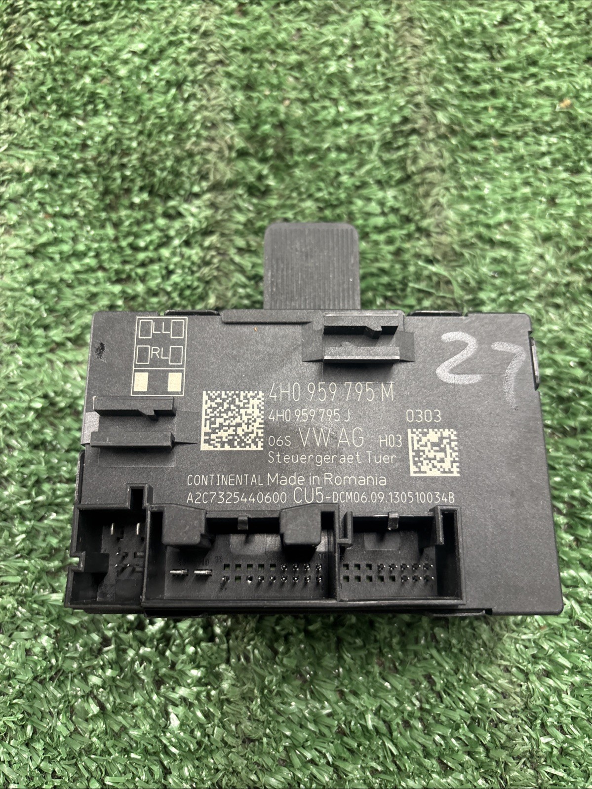 2013-2018 PORSCHE CAYENNE REAR RIGHT LEFT SIDE DOOR CONTROL COMPUTER MODULE OEM