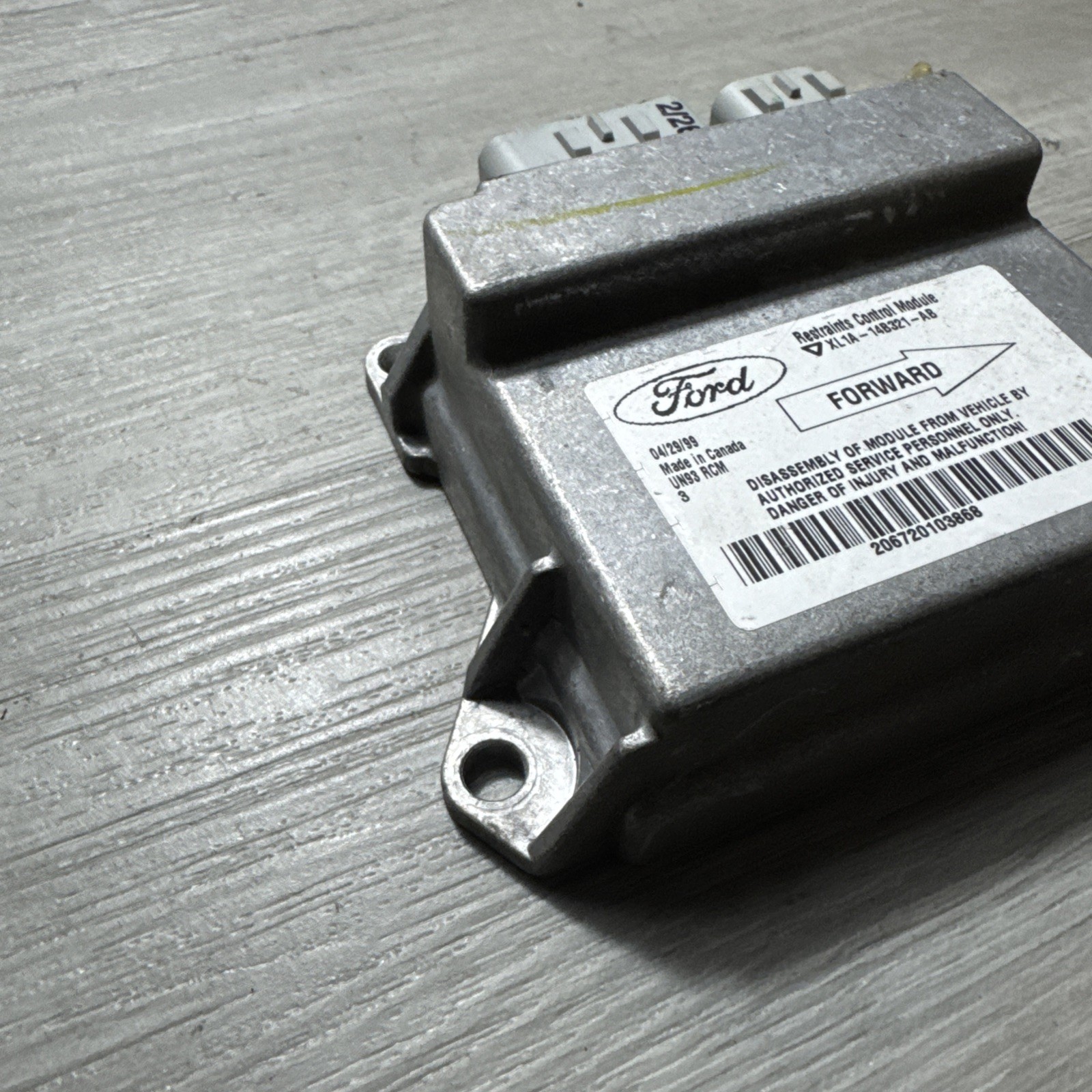 1999 – 2001 Ford Expedition Navigator SRS Control Module OEM XL1A-14B321-AB
