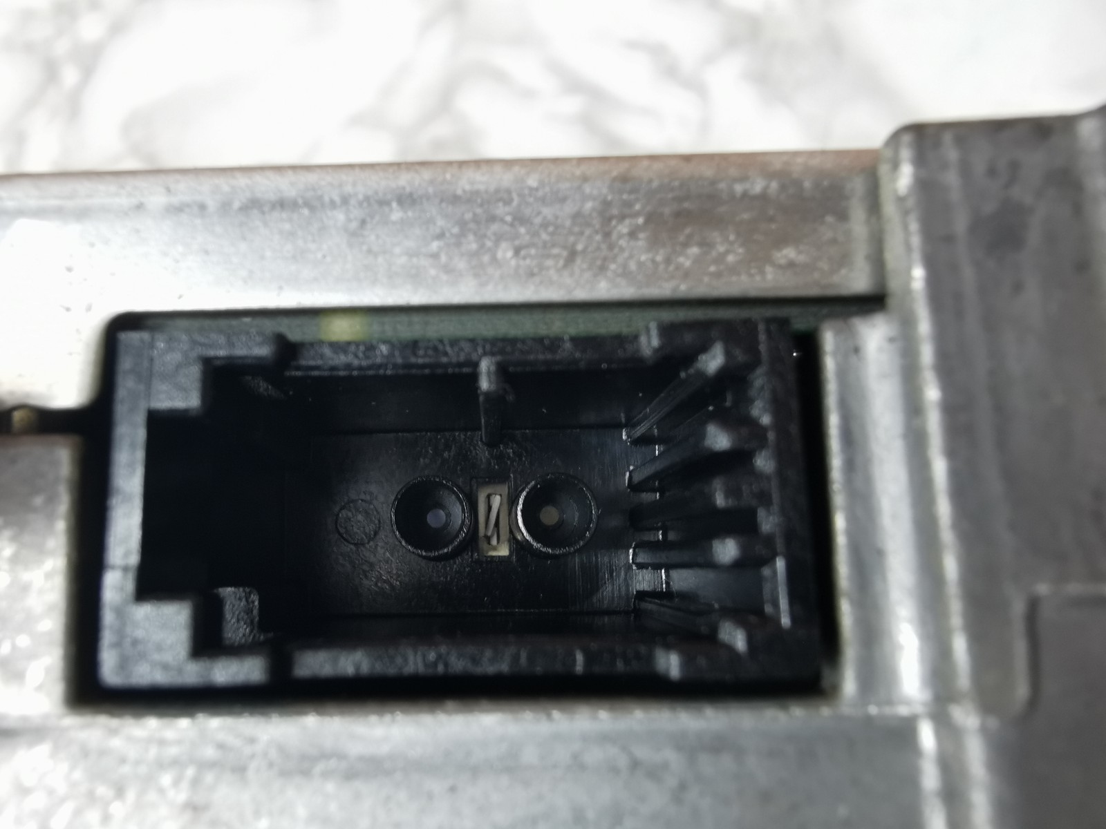 2005 MERCEDES BENZ C CLASS BLUETOOTH CONTROL MODULE A2118700026