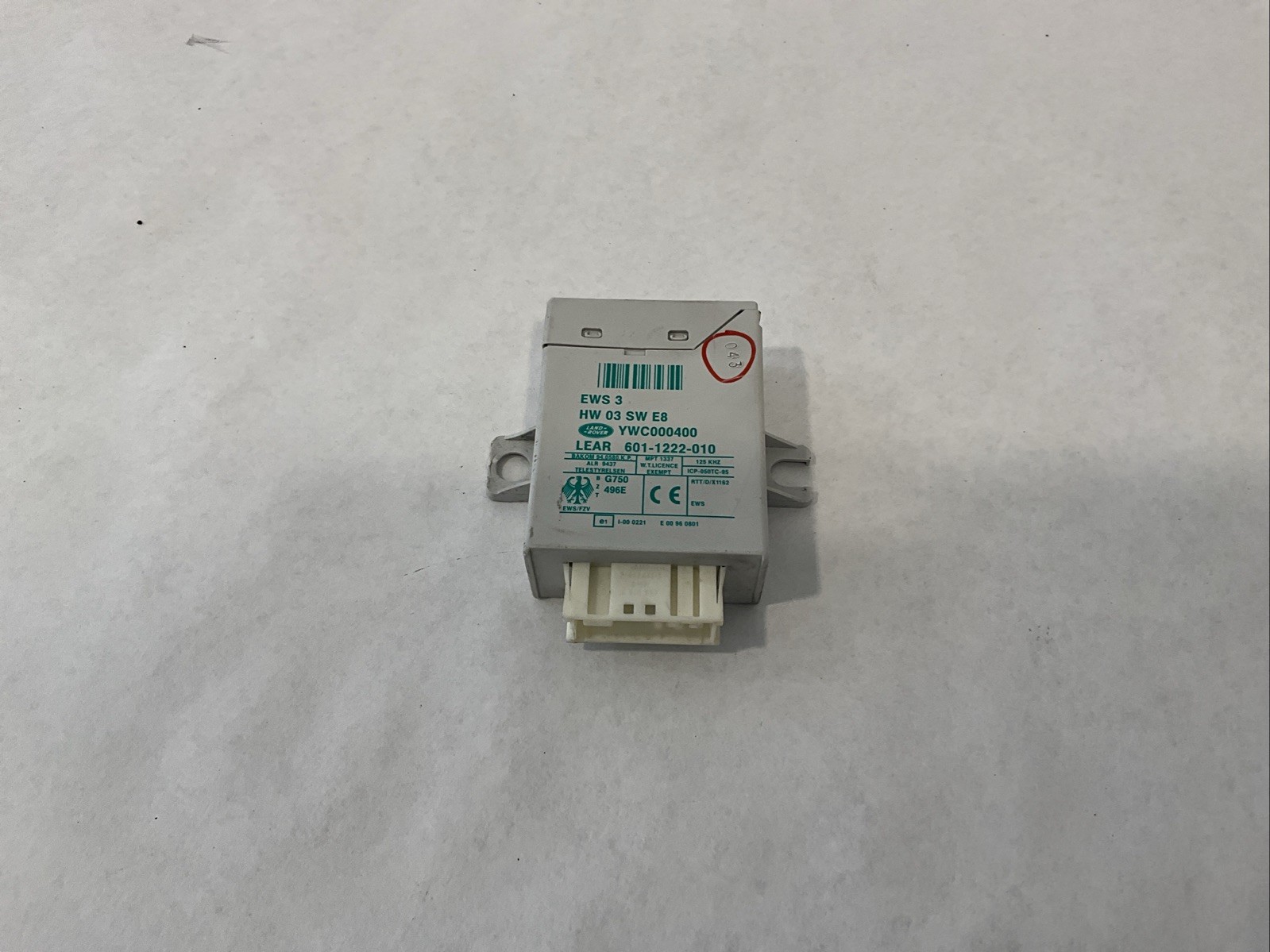 2003-2006 RANGE ROVER THEFT LOCKING IMMOBILIZER MODULE ID YWC000400 USED OEM