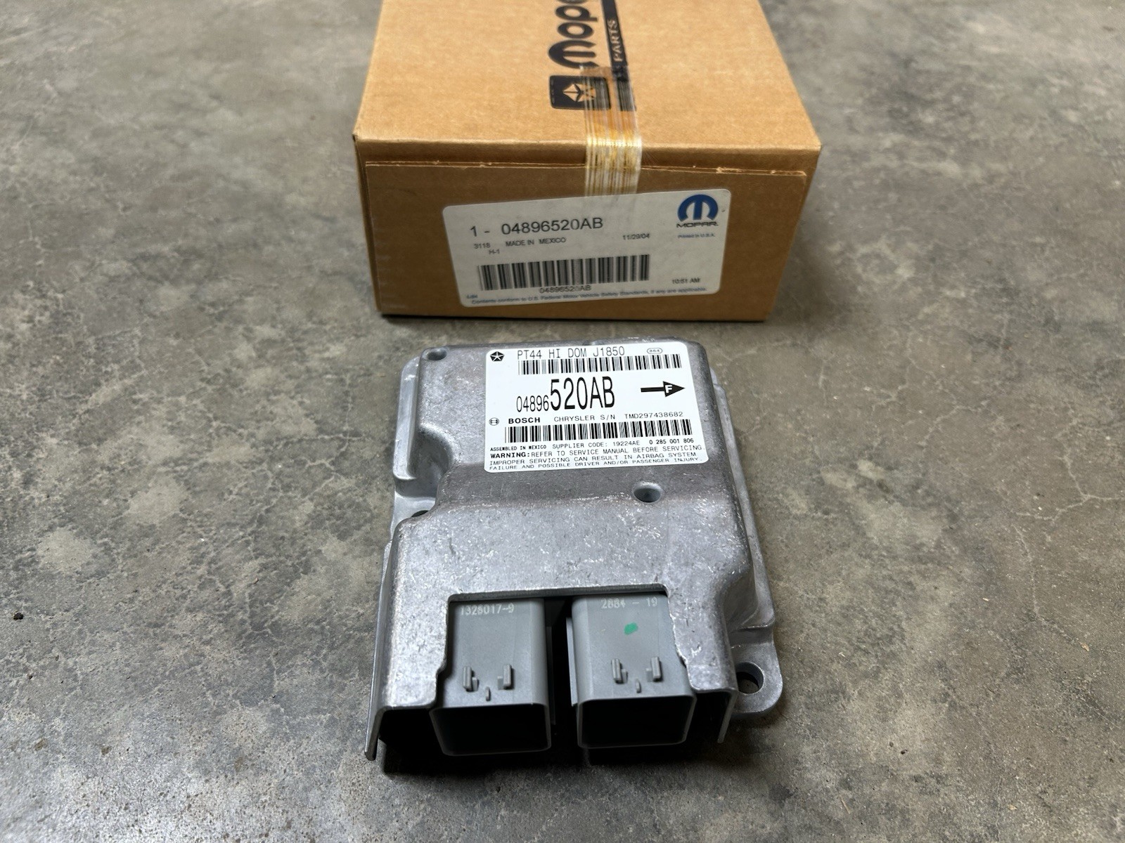 05 CHRYSLER PT CRUISER SRS MODULE 04896520AB