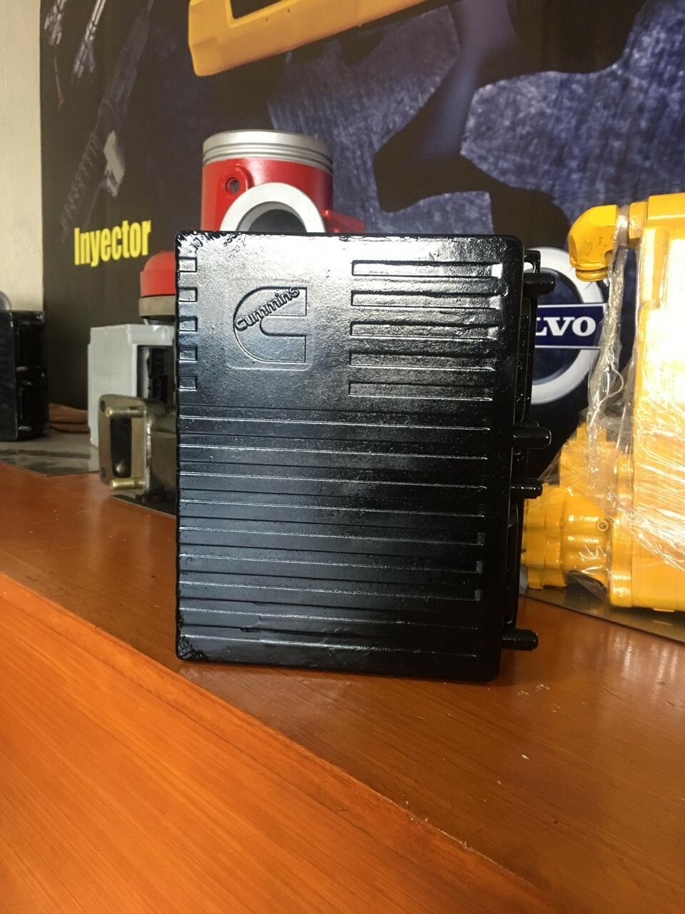 REBUILT CUMMINS CELECT PLUS M11 N14 ECM ECU 3408300$650 plus $800 CORE DEPOSIT