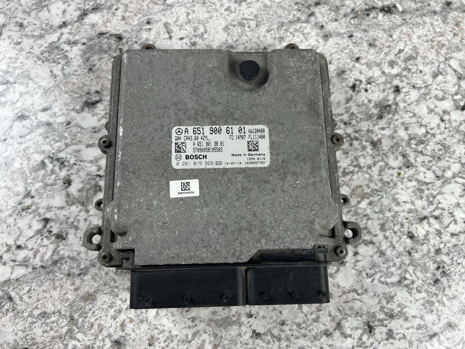 2014 2015 2016 Mercedes Sprinter 2.1L 3500 Engine Computer Module A651 900 61 01
