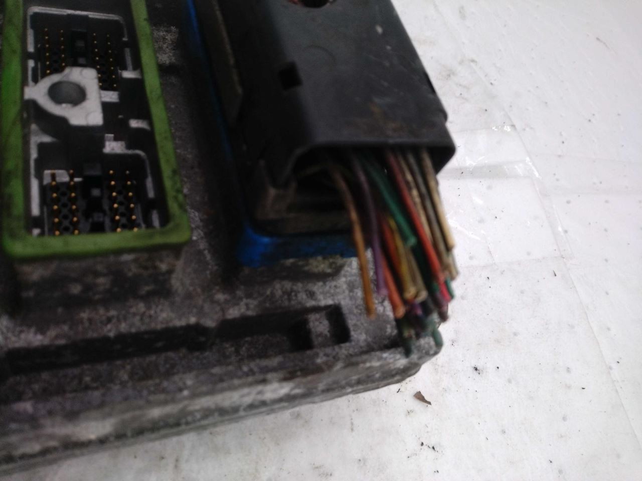 Engine ECM Electronic Control Module Left Hand Engine Fits 02 BRAVADA 635745