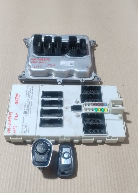 BMW F02 N54 3.0 ENGINE CONTROL UNIT SET + KEY – 7598364