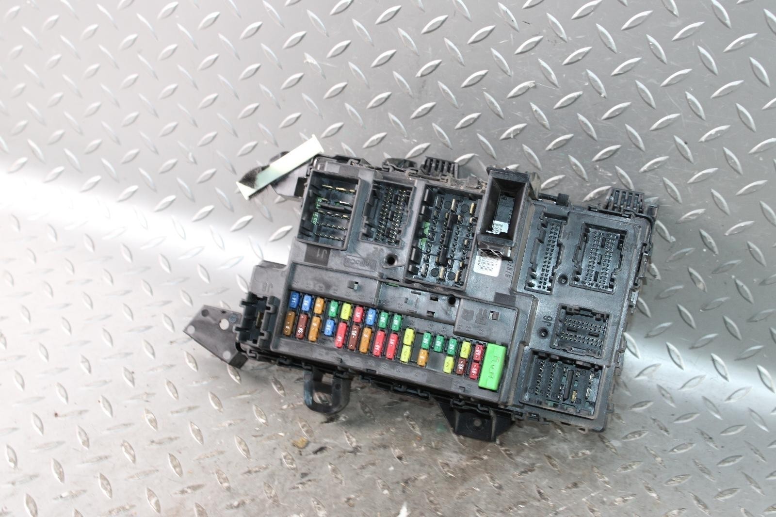 15-16 F150 Interior Cabin Anti Theft Fuse Relay Power Junction Multifunction Box