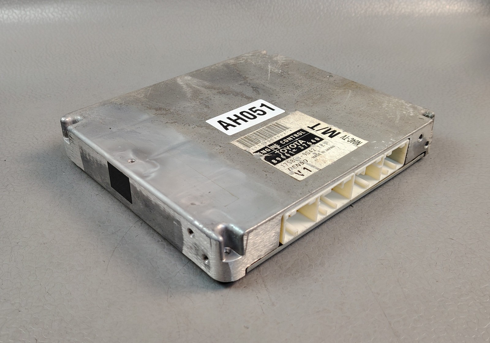HINO DUTRO XZU417 DYNA N04C-TV MT ENGINE CONTROL MODULE ECM ECU ECD 89661 37640