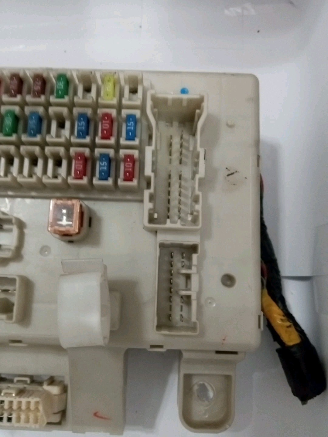 2003 04 05 Toyota 4Runner Dash Panel Junction Control Fuse Box w Flasher Module