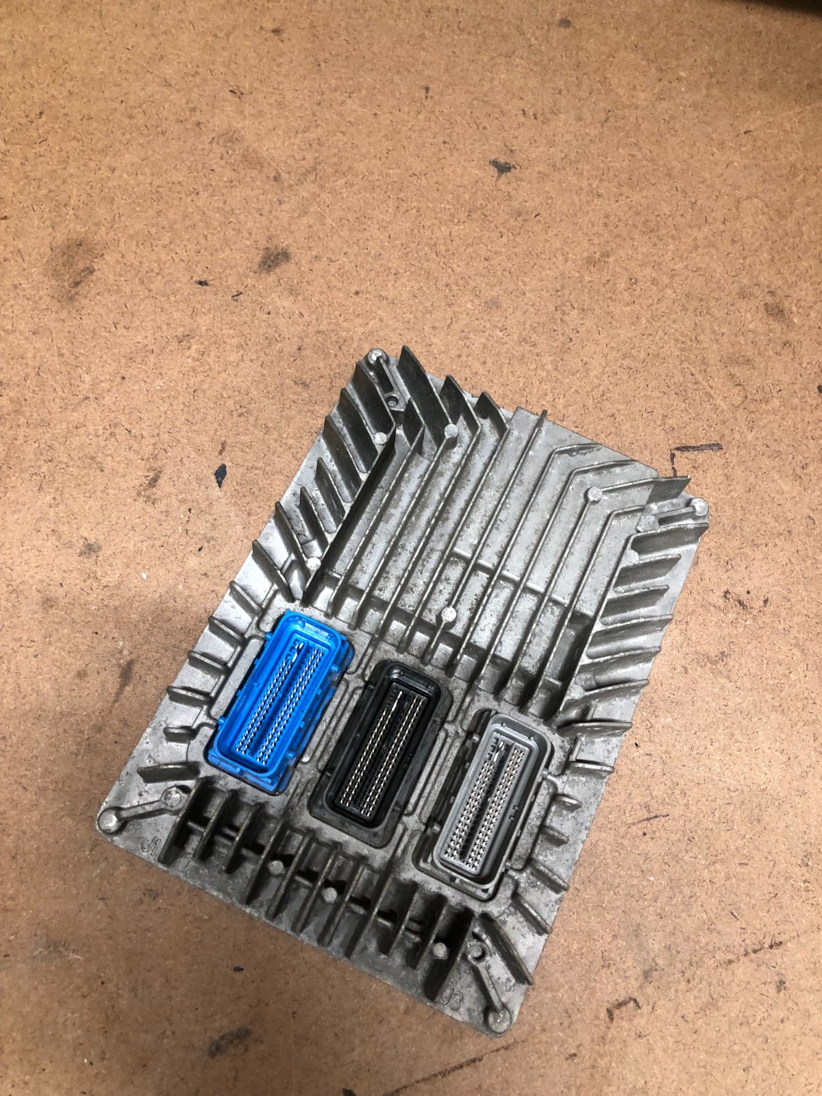 2013-2016 Chevrolet Captiva Engine Computer Control Module ECU 12655476 OEM ABMU