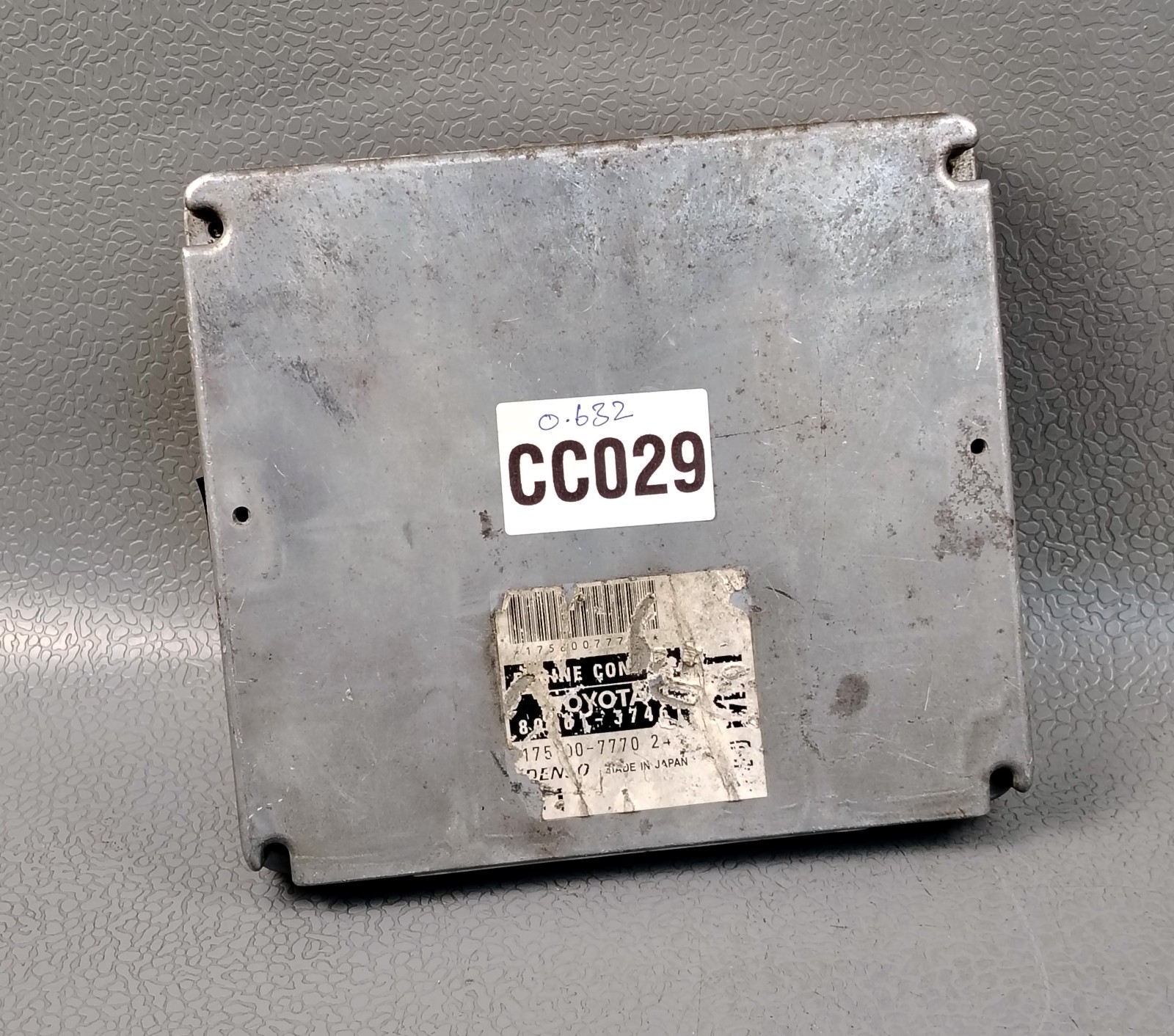 HINO DUTRO DYNA S05D-D Engine Control Unit ECU 89661-37461 DENSO 175800-7770
