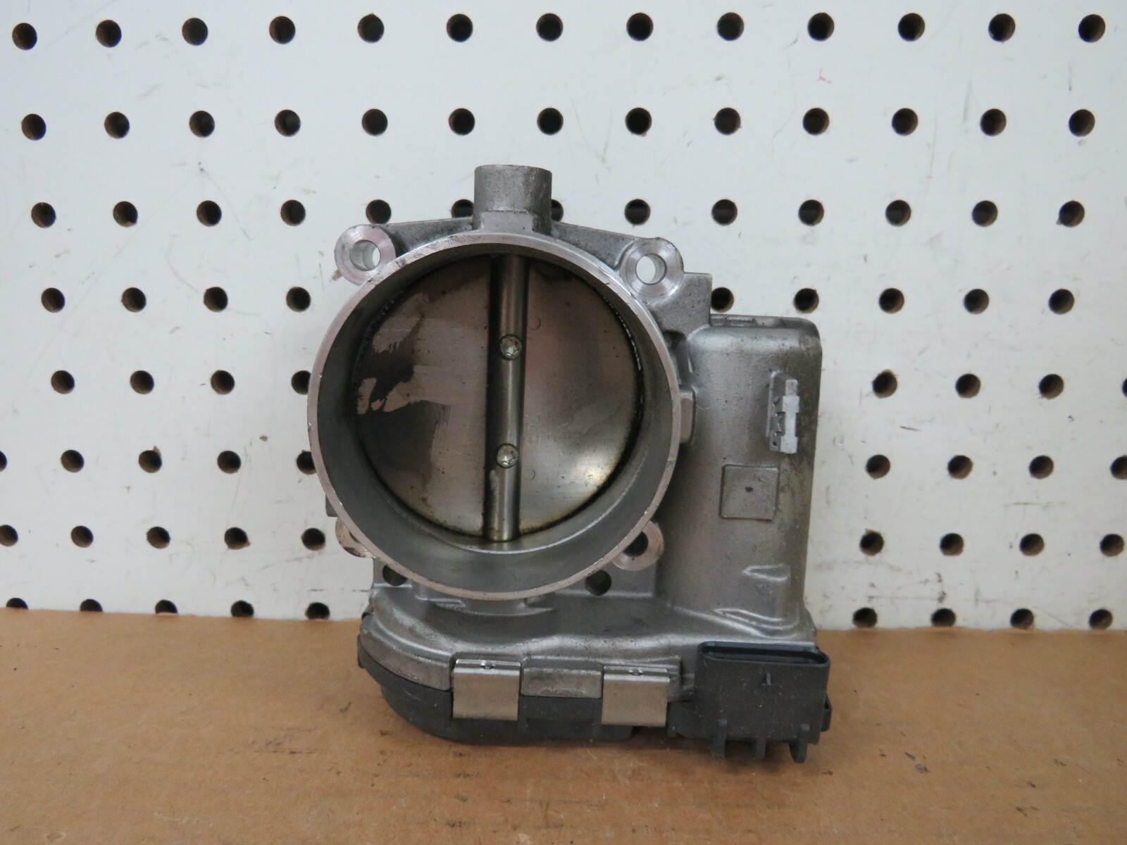 2011 2012 2013 2014 Chrysler 200 3.6 Throttle Body Control Unit OEM 05184349AC