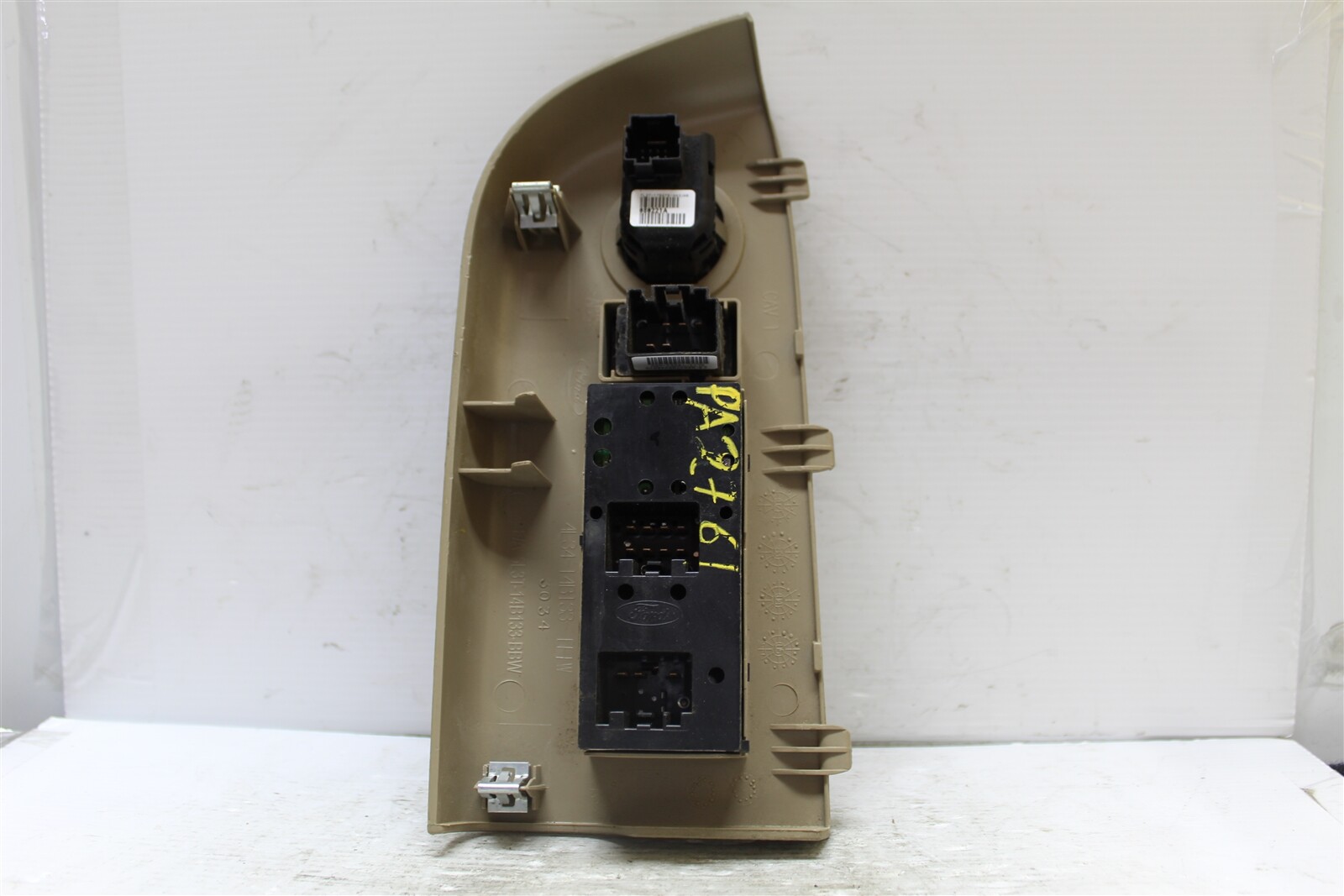 2004-2008 Ford F150 Left Driver Master Window Switch 4L3414B133BHW | 235 2M5 B1