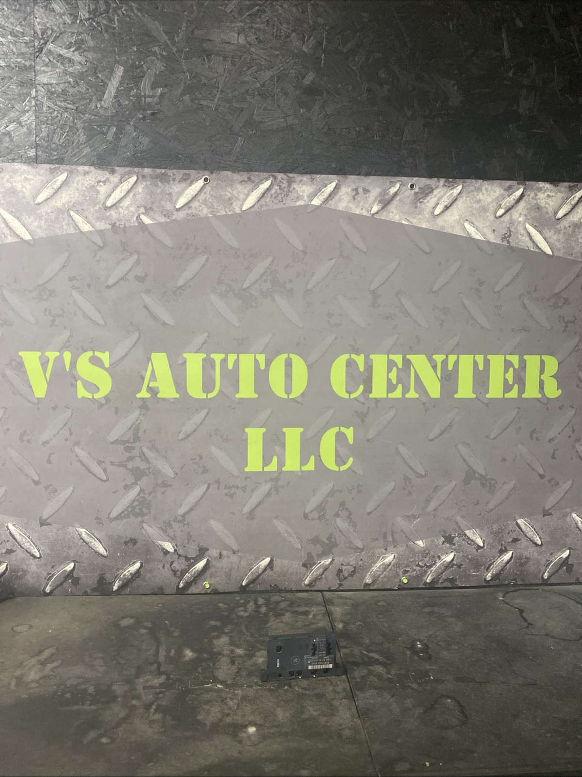 2000 C240 Door Control Module Front Passenger 2038201585 OEM