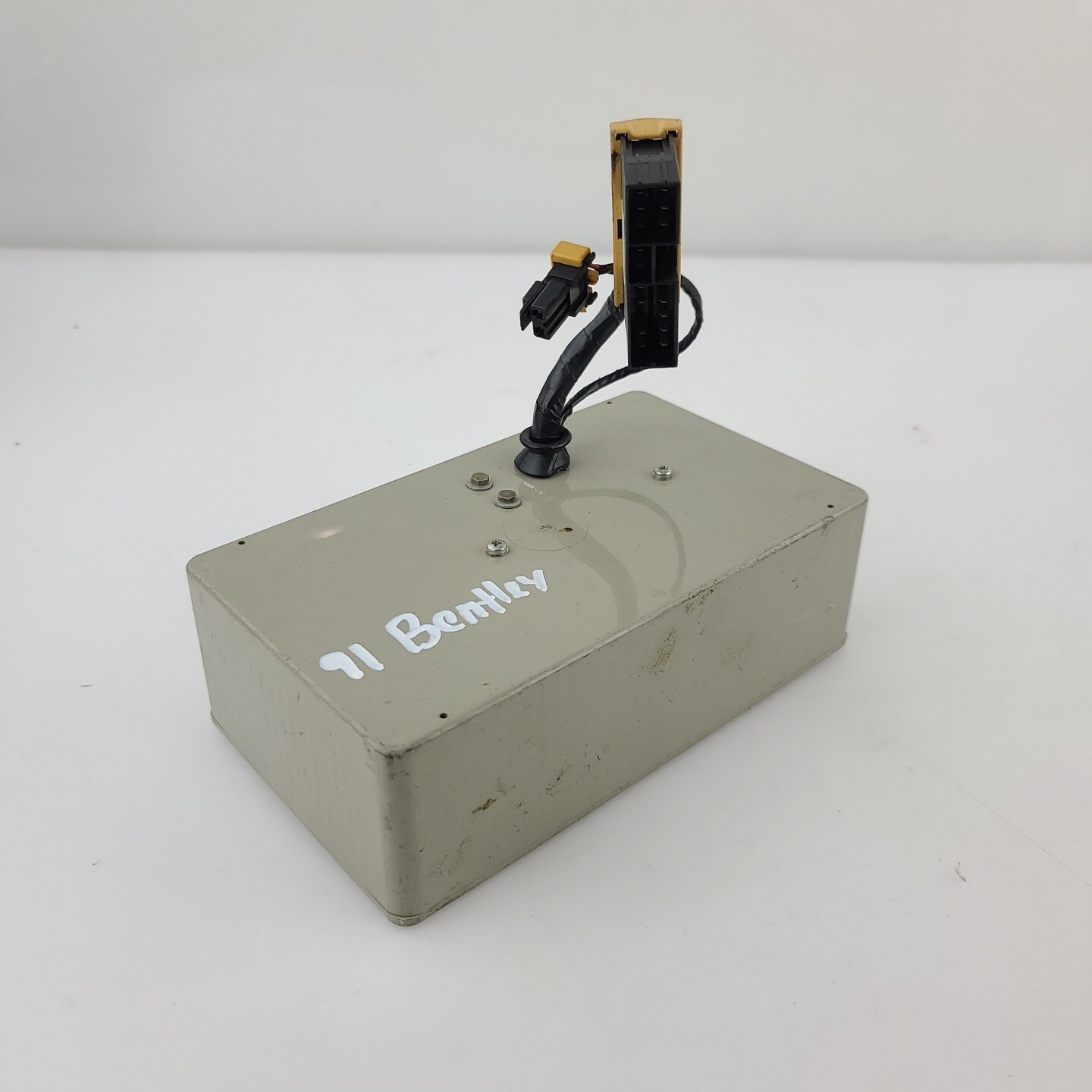 1980-2003 Bentley Arnage Rolls-Royce Silver Spirit Spur Alarm CDL Module UD73293