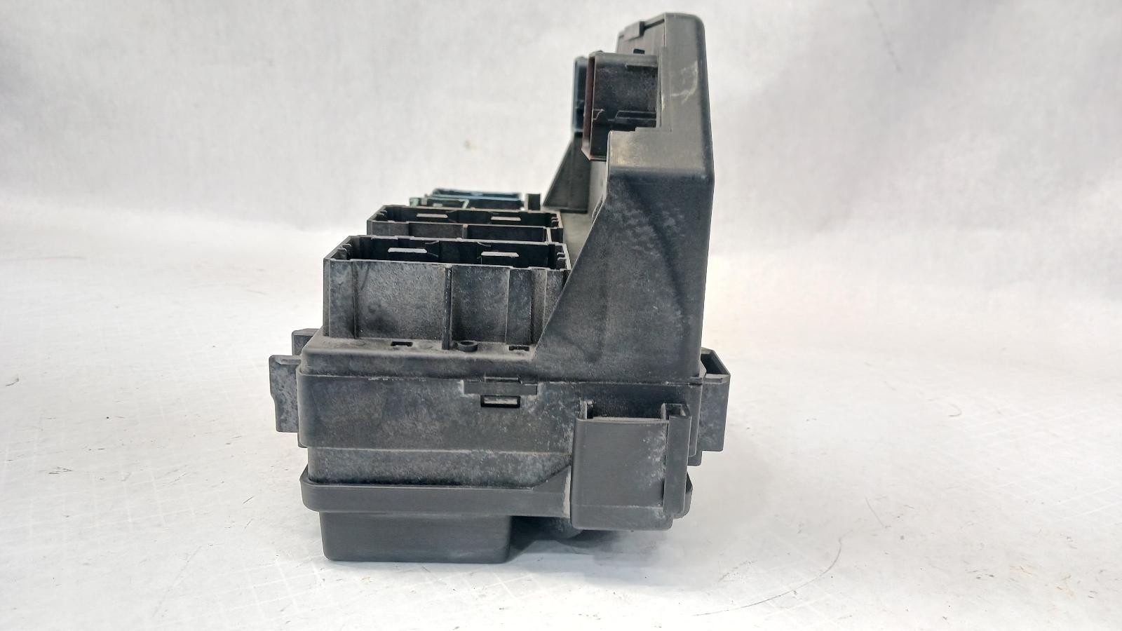 ’11 JEEP GRAND CHEROKEE TIPC power control module fuse box OEM 1 Year Wnty!