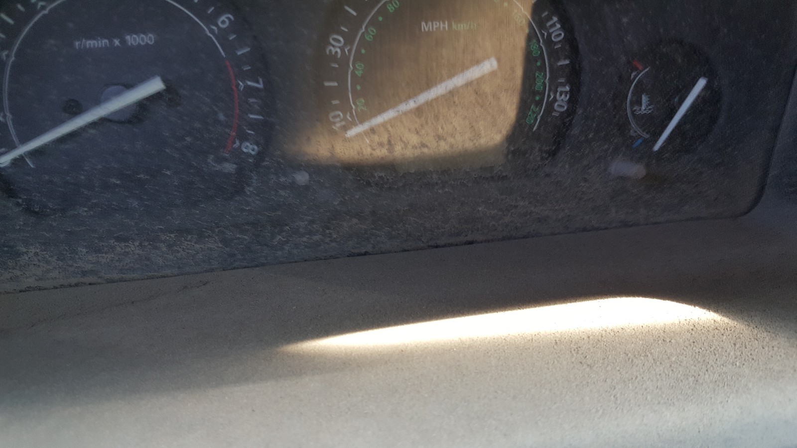03 04 LAND ROVER FREELANDER SPEEDOMETER INSTRUMENT CLUSTER MILES UNKNOWN