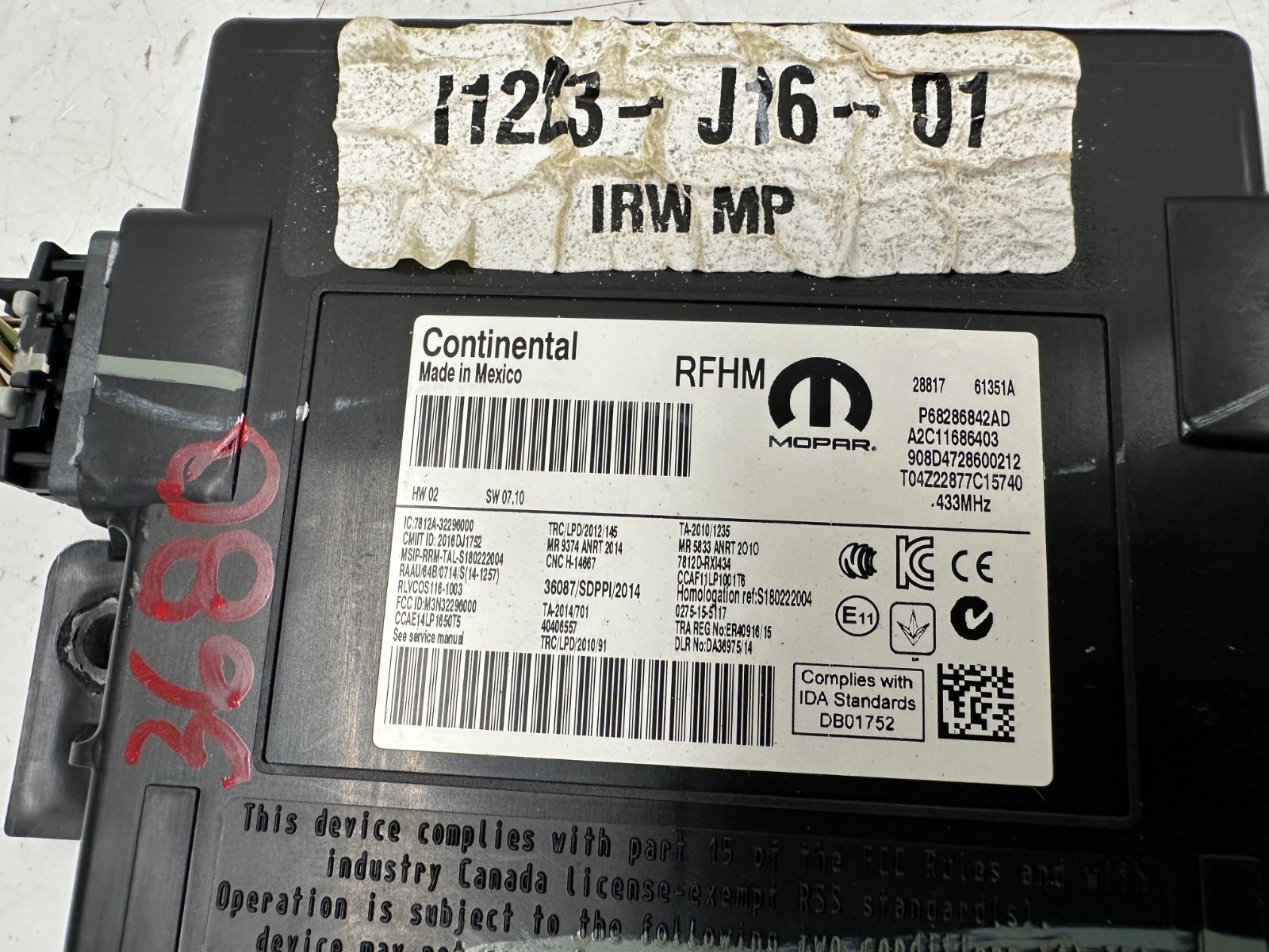 2018 JEEP COMPASS ECU IGNITION COMPUTER KEY SET WITH SPEEDOMETER, OEM LOT3680