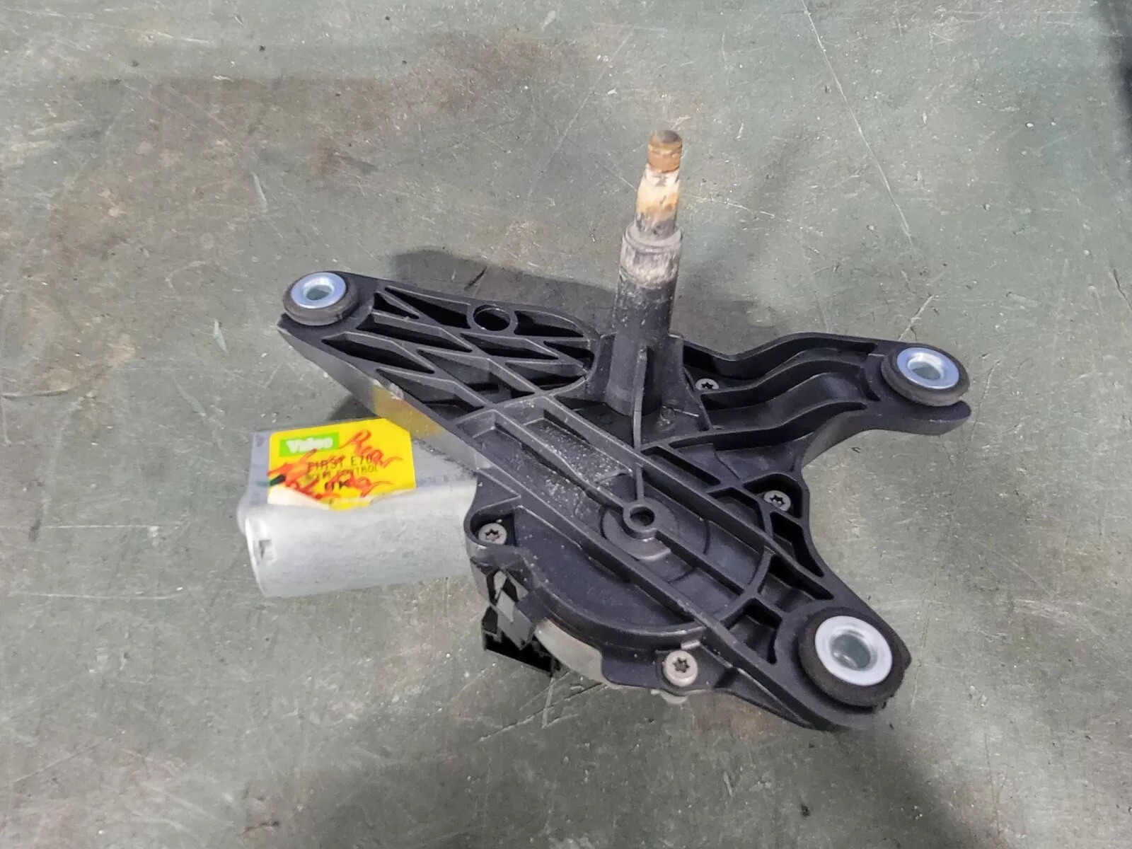 2011 2012 BMW X5 E70 Rear Window wiper motor