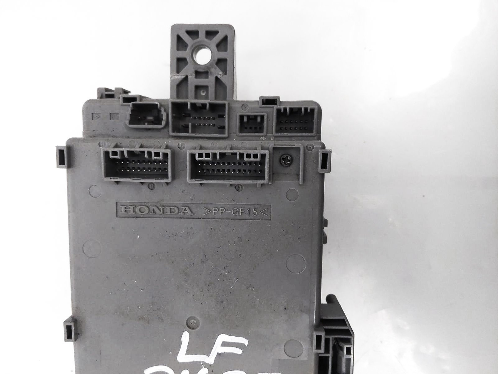 2022-2023 Honda Passport Cabin Room Inside Fuse Box – 1 Minor Chipped Clip