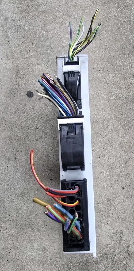 2003-2008 BMW E85 E86 Z4 Delphi Basic Control Module 5 GM5STAR12 Computer OEM