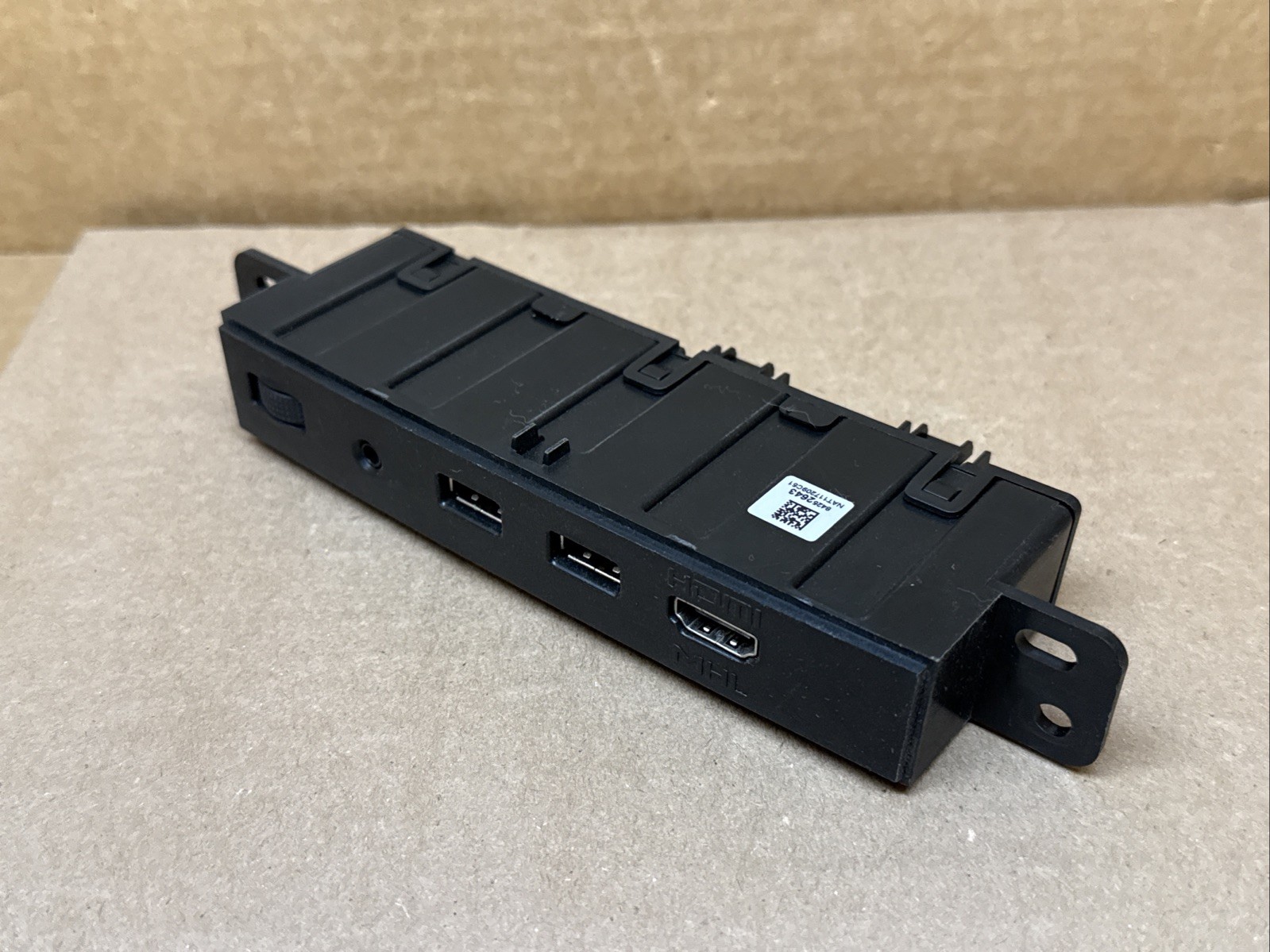 2017-2020 Chevrolet Suburban Tahoe HDMI Dual USB AUX Port Panel OEM 84252643