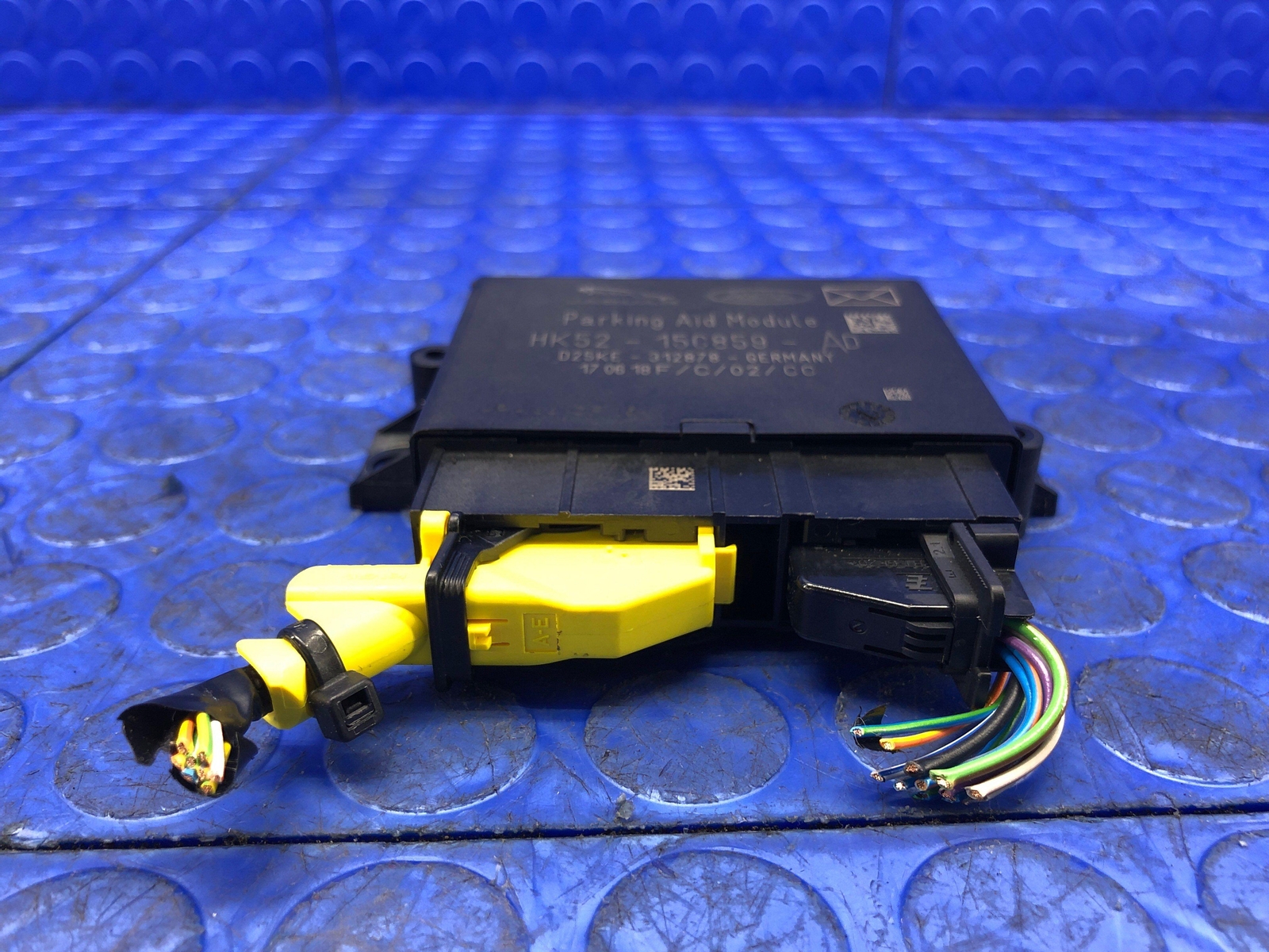 2017-2019 LAND ROVER DISCOVERY OEM DRIVER ASSIST PARKING AID MODULE HK52-15C859